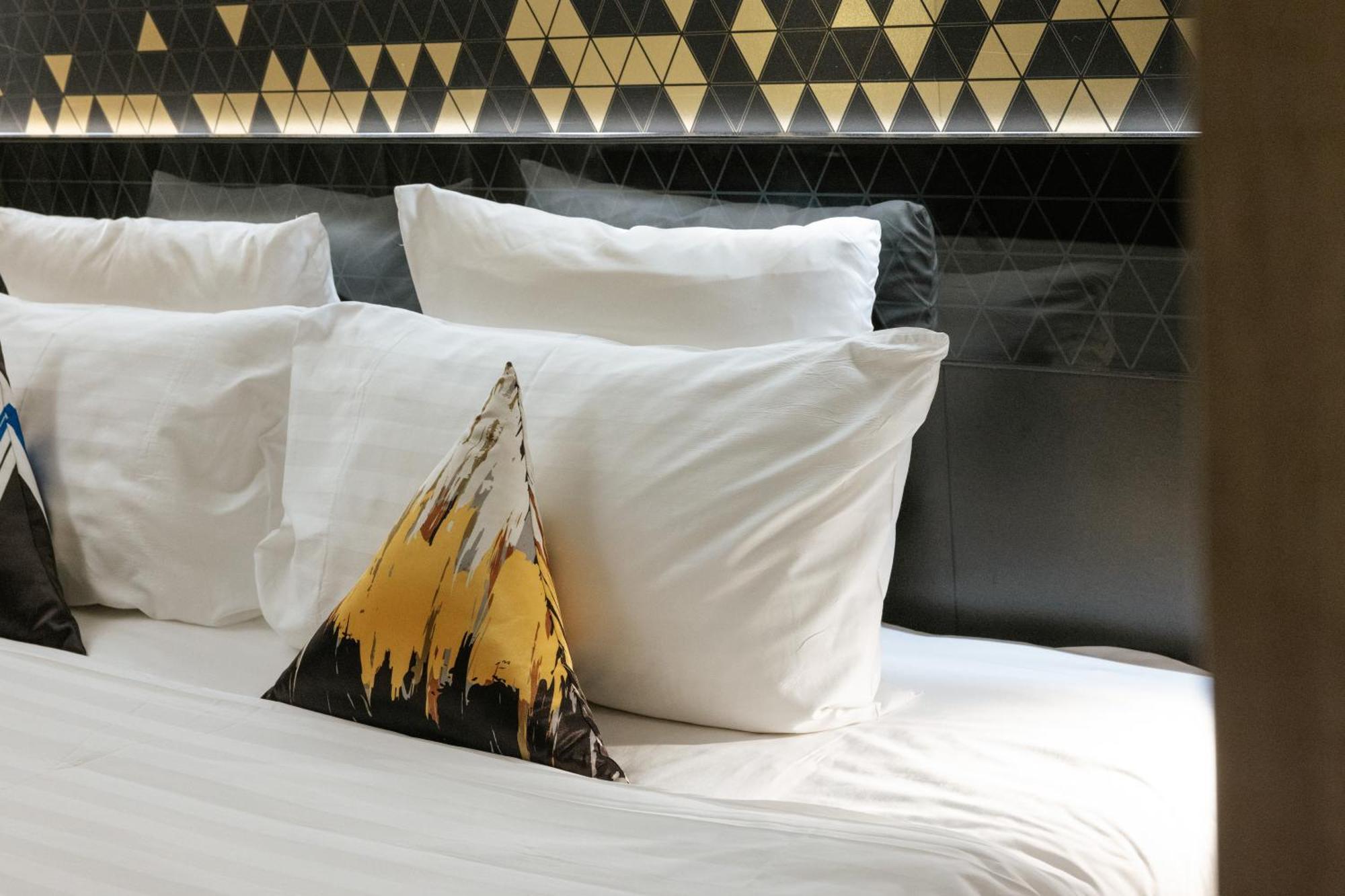 Novotel On Stevens Hotel Singapore